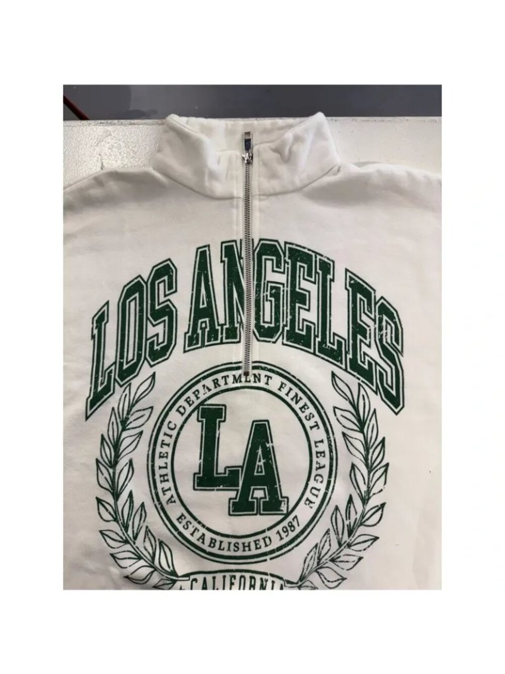 No Boundaries Los Angeles Graphic White Half-Zip Sweatshirt M (8-10) 60% Cotton